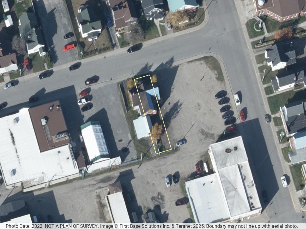 Chapleau property
