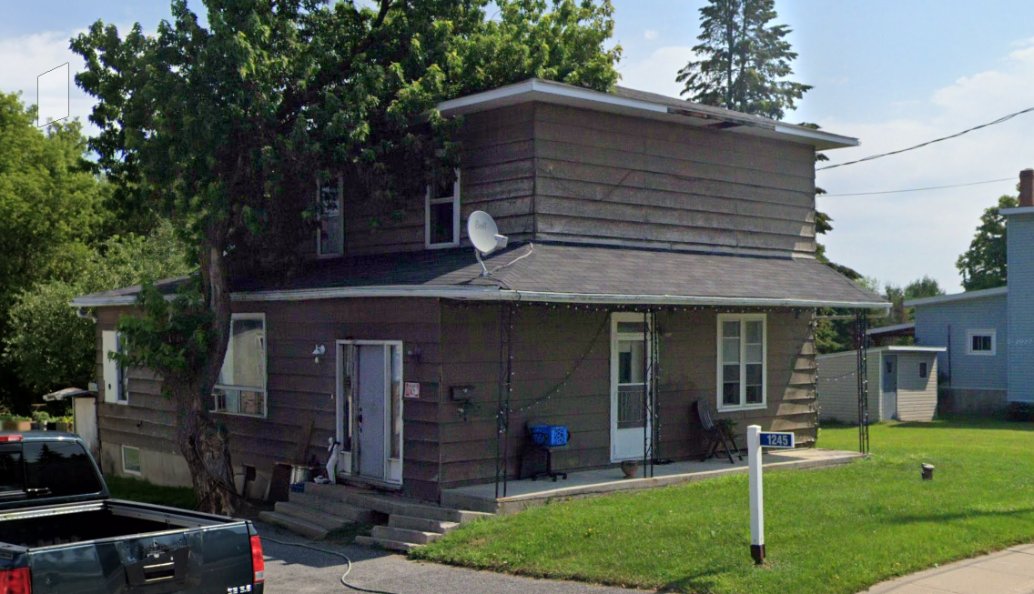 East Hawkesbury property