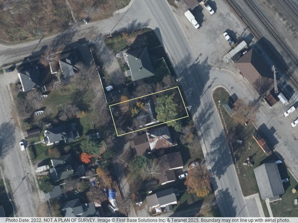 Chapleau property