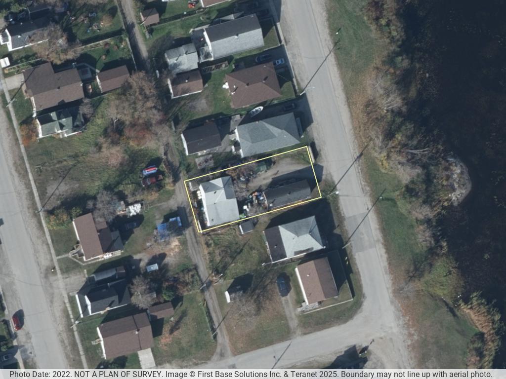 Chapleau property