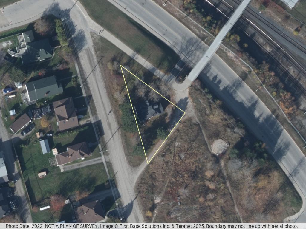 Chapleau property