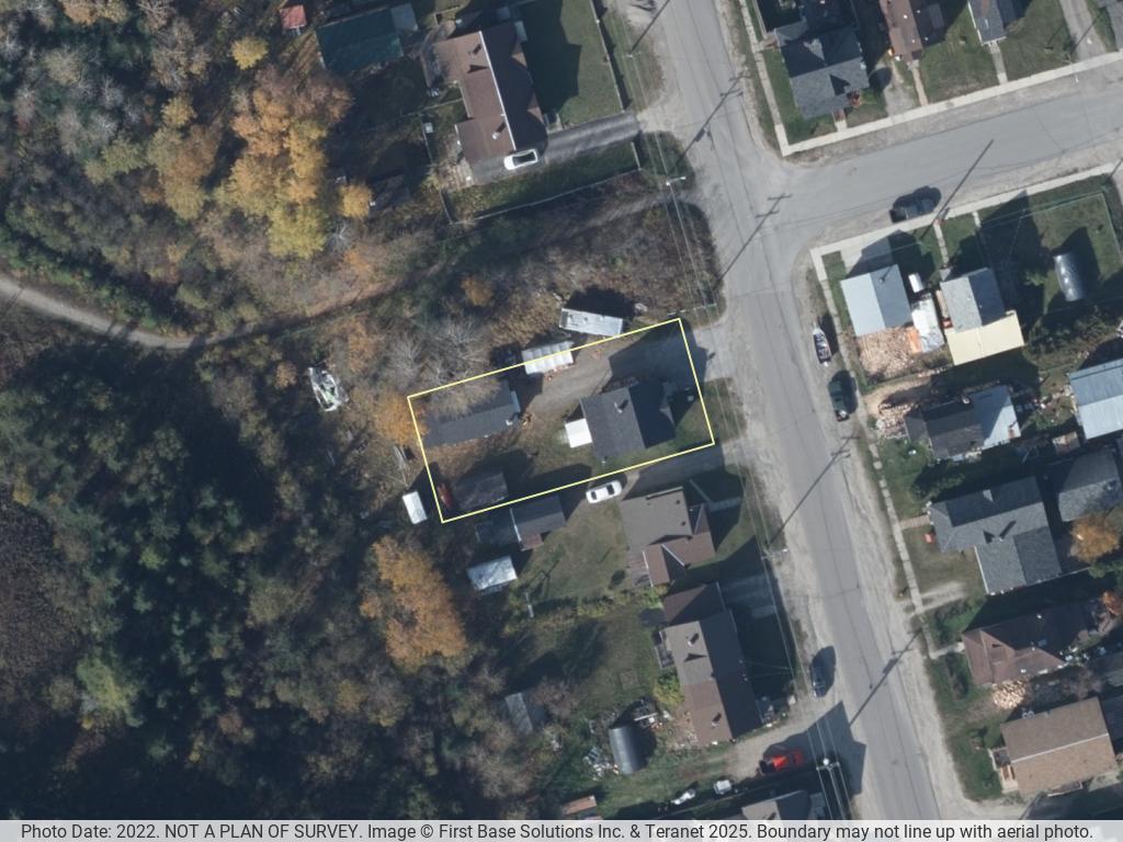 Chapleau property